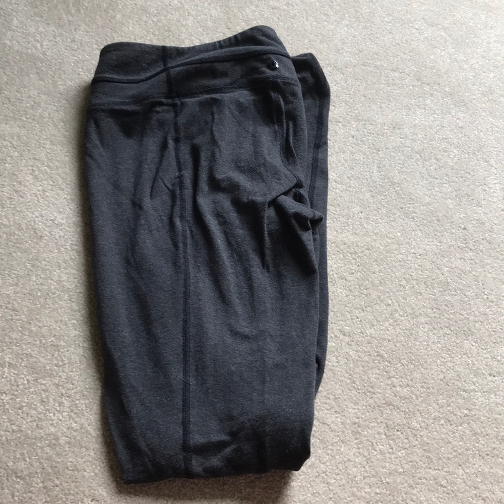 Grey Lululemon legging only worn a couple times!